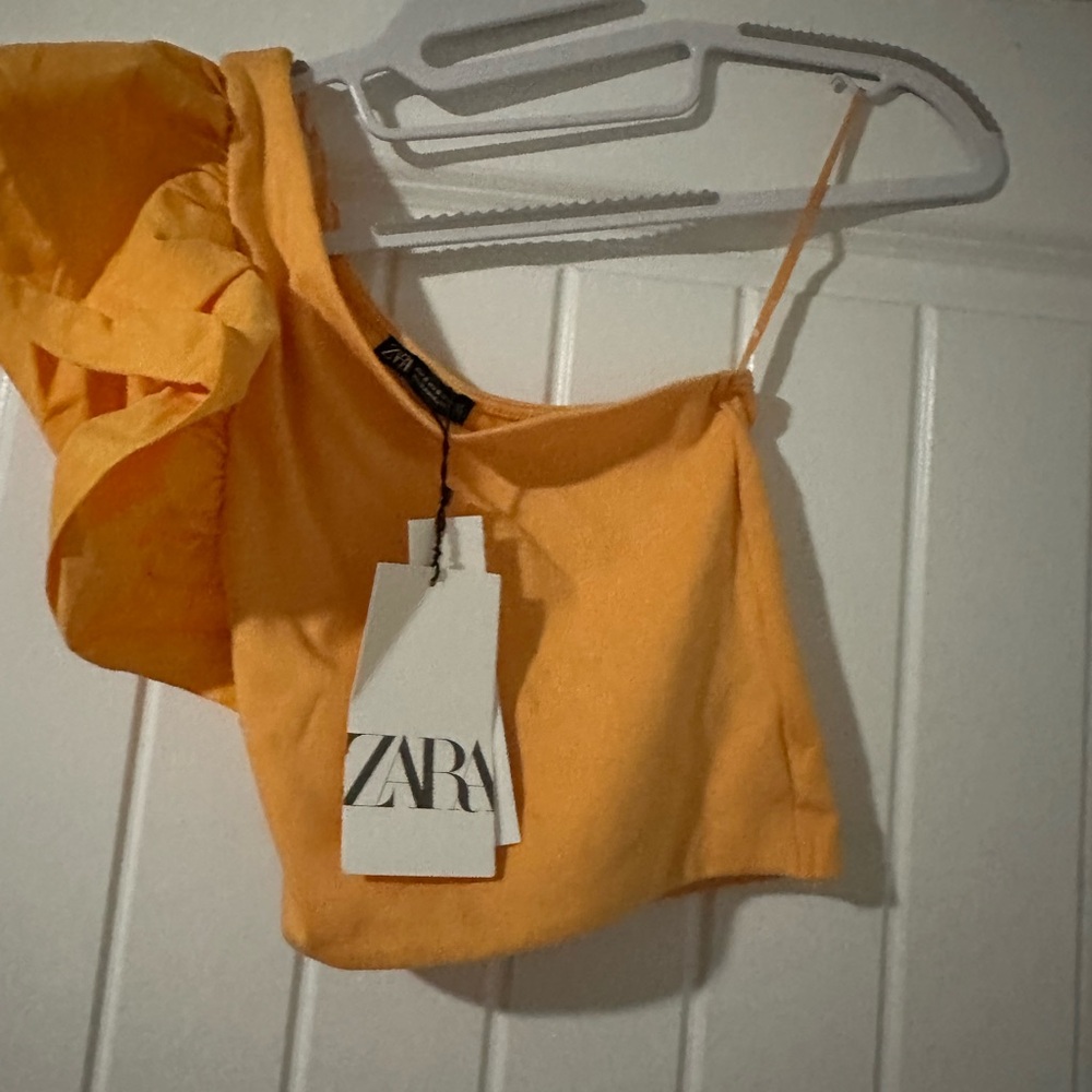 Zara One-Shoulder Ruffle Top in Yellow - Picture 3 of 5